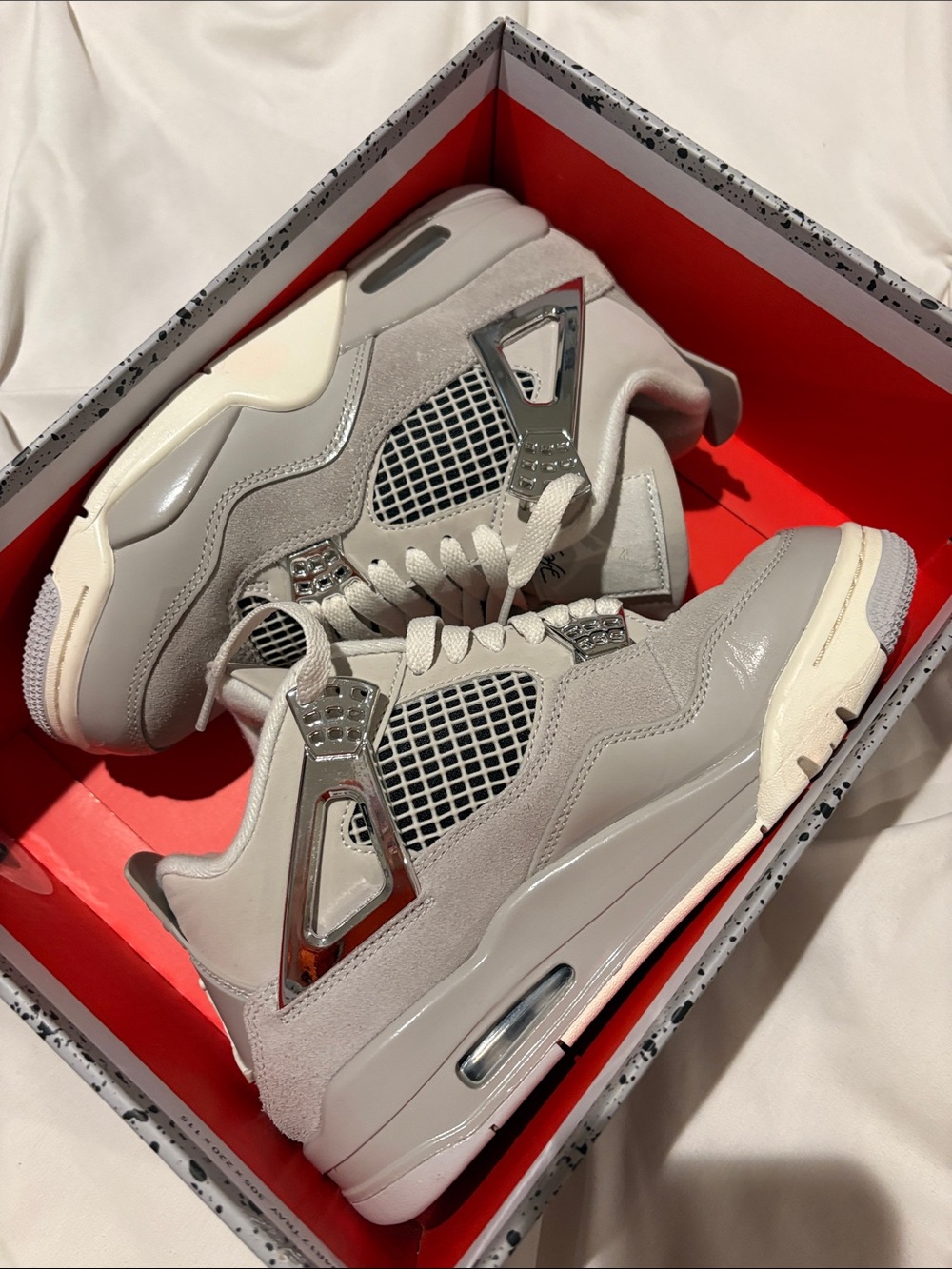Air Jordan 4 Retro Frozen Moment (women)
